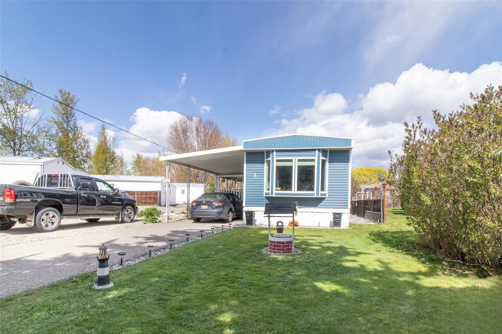 Manufactured home at Meadowbrook Estates, Lake Country