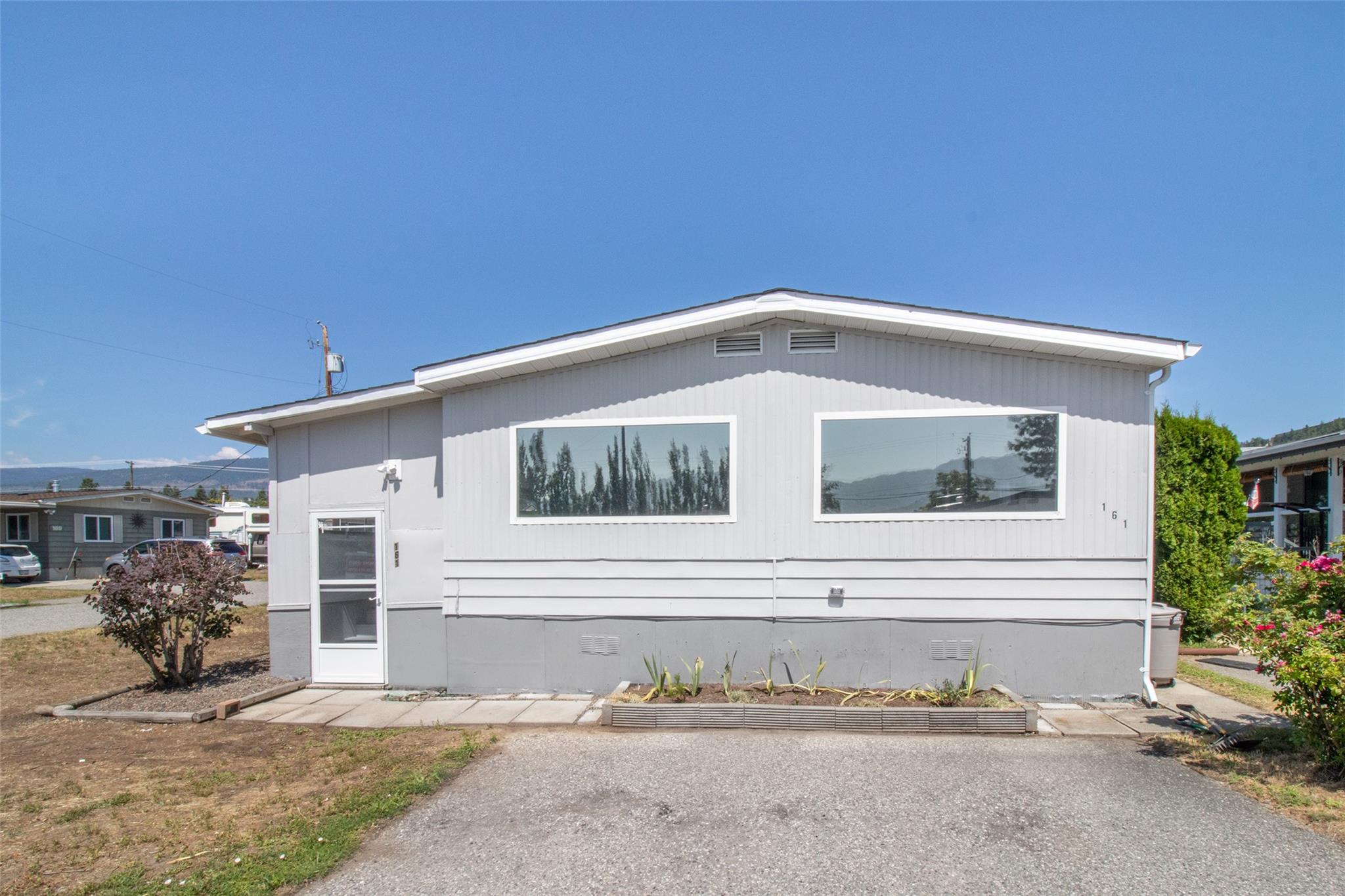 Manufactured home at Westgate, Westbank Centre